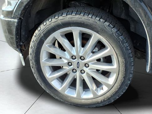 Used 2020 Ford F150 Limited w/ Trailer Tow Package image 21