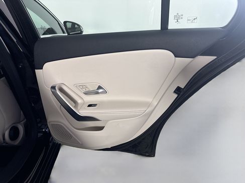 Used 2022 Mercedes-Benz A 220 image 28