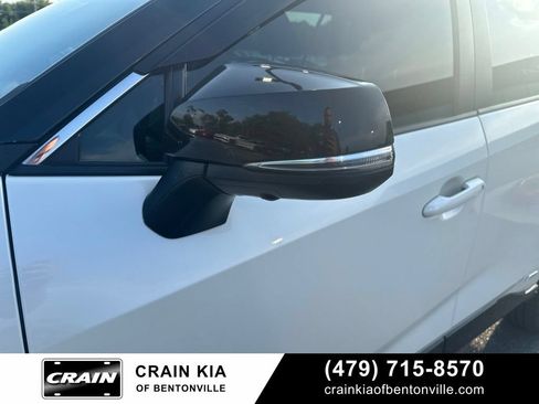 Used 2022 Toyota RAV4 XSE AWD/4WD image 11