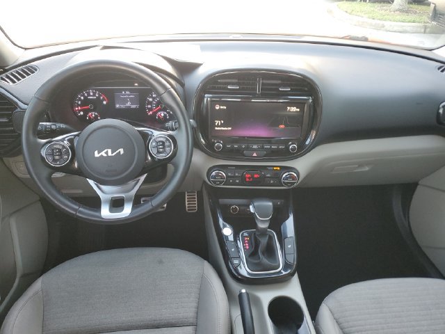 Certified 2022 Kia Soul EX FWD image 12