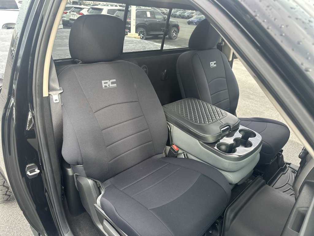 Used 2014 RAM 1500 Express AWD/4WD image 23