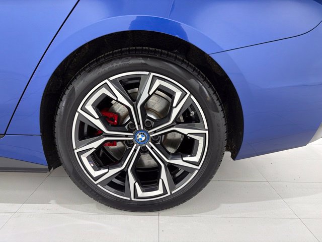 Certified 2023 BMW i4 eDrive40 w/ M Sport Package RWD image 44