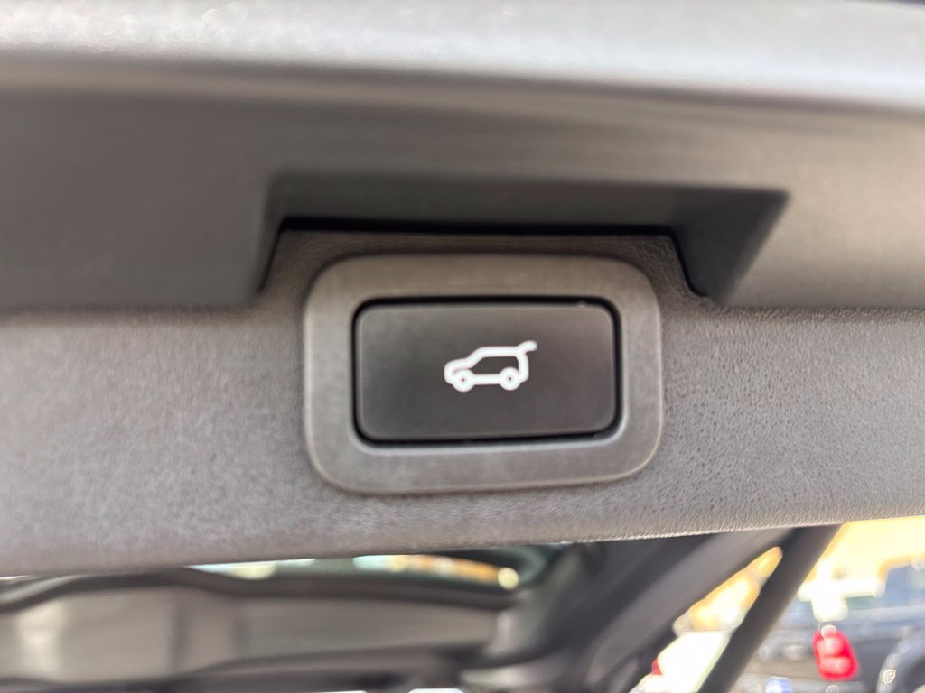 Used 2020 Land Rover Discovery HSE AWD/4WD image 38
