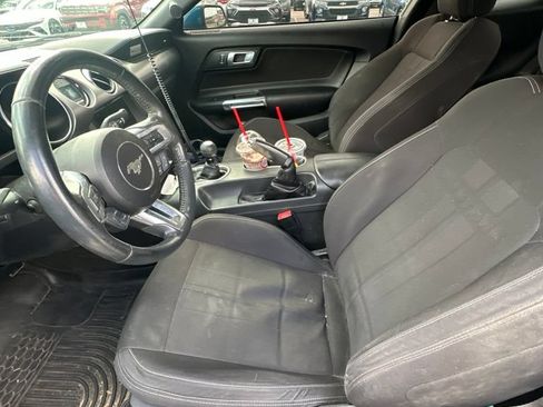 Used 2018 Ford Mustang GT RWD image 6