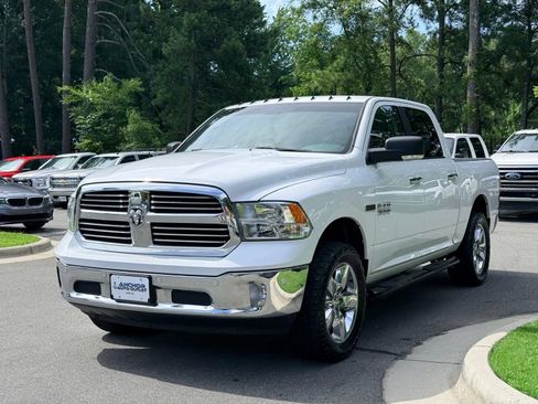 Used 2018 RAM 1500 Big Horn AWD/4WD image 4