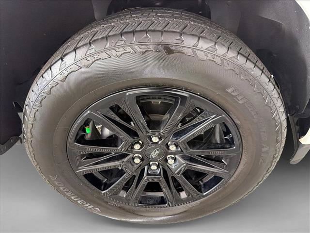 Used 2025 Ford F150 Platinum w/ FX4 Off-Road Package AWD/4WD image 13