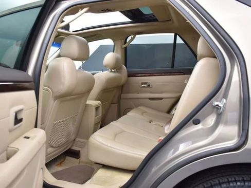 Used 2007 Cadillac SRX w/ Premium Seating Package image 15