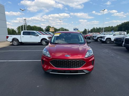 Used 2022 Ford Escape SE AWD/4WD image 3