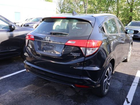 Used 2019 Honda HR-V Sport image 7