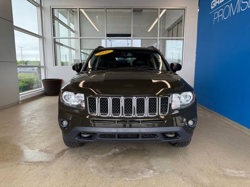 Used 2017 Jeep Compass 75th Anniversary w/ Power Value Group AWD/4WD image 2