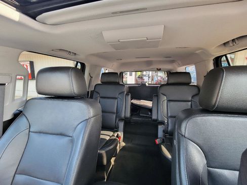 Used 2018 Chevrolet Tahoe Premier AWD/4WD image 31