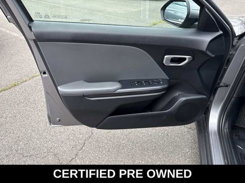 Used 2025 Kia K4 FWD image 11