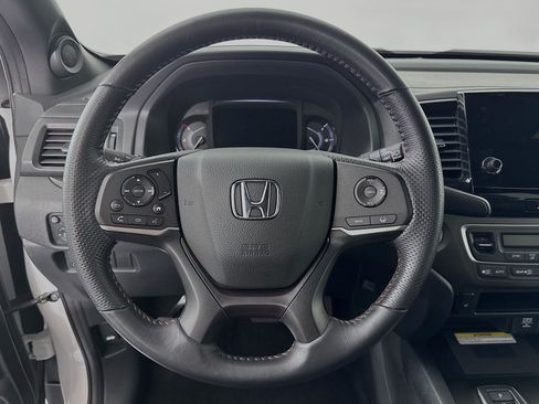 Certified 2023 Honda Passport TrailSport image 11