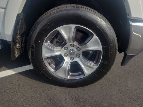 Used 2021 RAM 1500 Laramie image 13