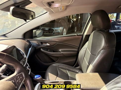 Used 2017 Chevrolet Volt LT FWD image 24