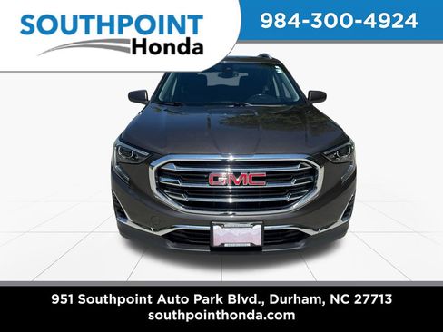 Used 2019 GMC Terrain SLT w/ Preferred Package FWD image 2