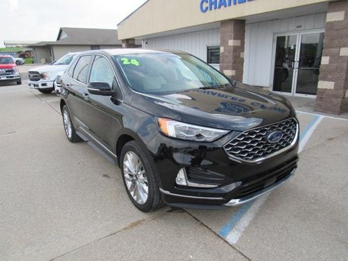 Used 2024 Ford Edge Titanium w/ Titanium Elite Package AWD/4WD image 3