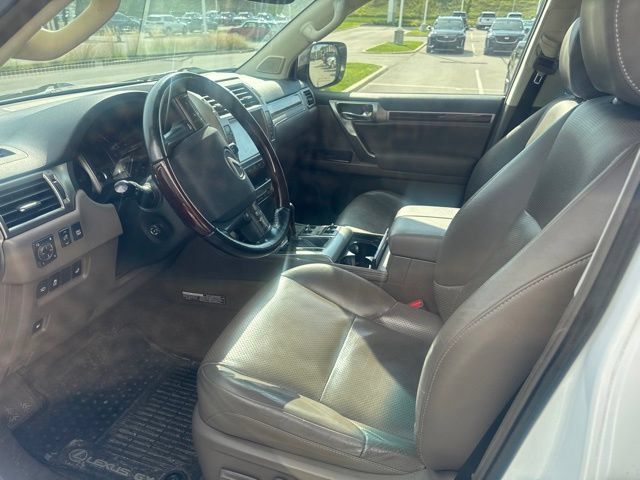 Used 2015 Lexus GX 460 Luxury w/ Preferred Accessory Package AWD/4WD image 7