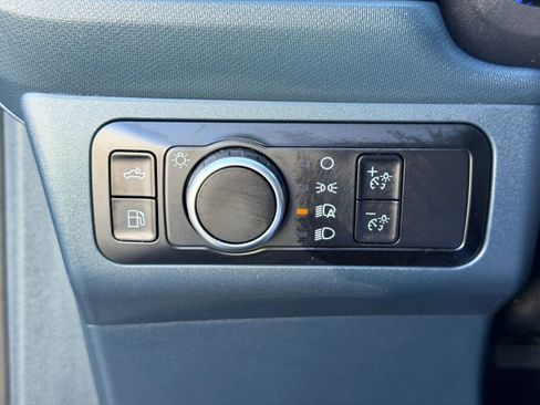 Used 2025 Ford Maverick XL image 29