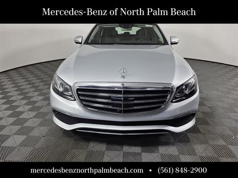 Used 2018 Mercedes-Benz E 400 4MATIC Wagon image 2
