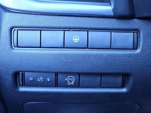 Certified 2023 Nissan Rogue SV image 20