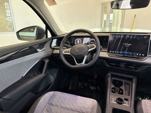 New 2026 Volkswagen Tiguan SE AWD/4WD image 10