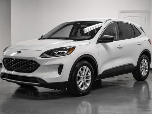 Used 2022 Ford Escape SE FWD image 6
