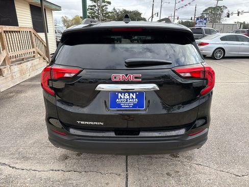 Used 2018 GMC Terrain SLE w/ Driver Convenience Package image 7