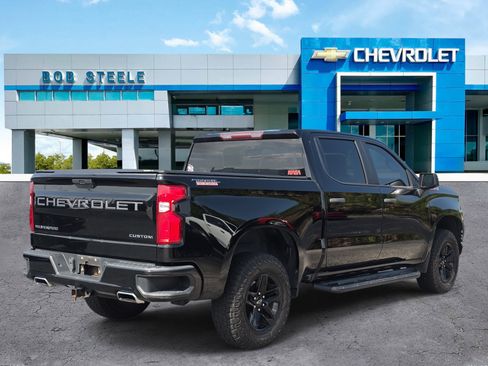 Used 2019 Chevrolet Silverado 1500 Custom Trail Boss w/ Custom Convenience Package AWD/4WD image 4