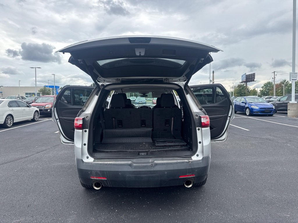 Used 2019 Chevrolet Traverse LT FWD image 15