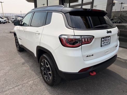 Used 2020 Jeep Compass Trailhawk AWD/4WD image 3