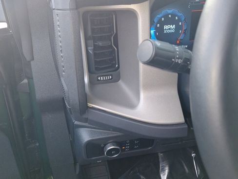 Used 2025 Ford Bronco Outer Banks image 10