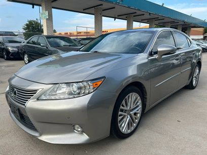 Used 2015 Lexus ES 350 w/ Luxury Package