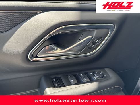 Certified 2024 GMC Yukon AT4 w/ AT4 Premium Package AWD/4WD image 15