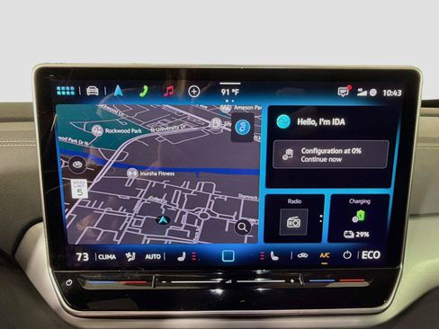 Certified 2025 Volkswagen ID.4 Pro AWD/4WD image 14