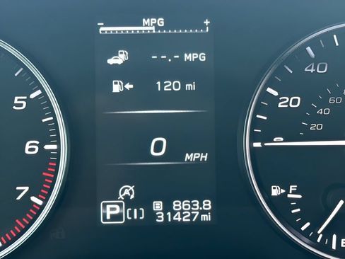 Used 2024 Subaru Crosstrek 2.0i Premium AWD/4WD image 12