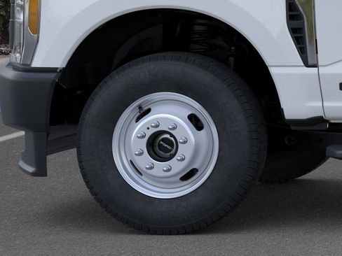 New 2026 Ford F350 XL AWD/4WD image 19