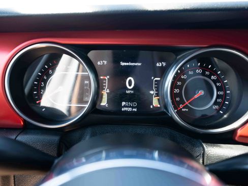 Used 2021 Jeep Wrangler Unlimited Rubicon AWD/4WD image 16