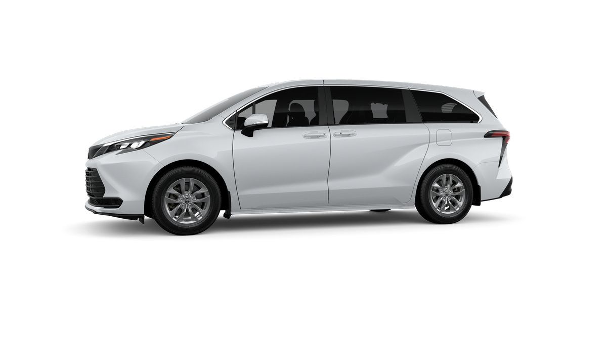New 2026 Toyota Sienna LE FWD image 33