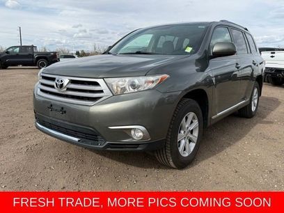 Used 2012 Toyota Highlander w/ Tech Pkg