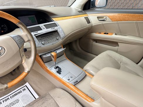Used 2007 Toyota Avalon Limited image 9