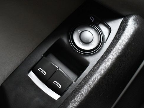 Used 2019 Chevrolet Camaro LT image 17