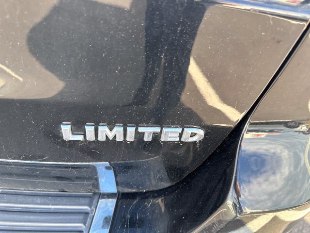 Used 2019 Jeep Grand Cherokee Limited AWD/4WD image 6