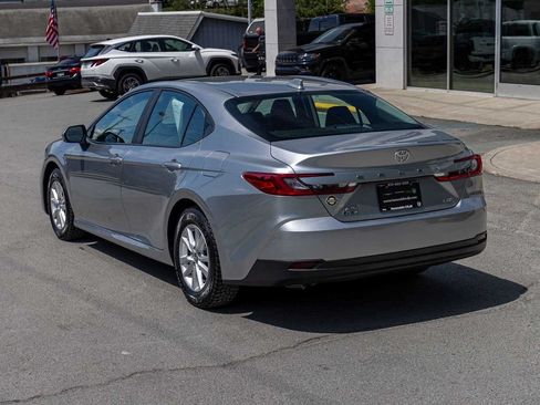 Used 2025 Toyota Camry LE AWD/4WD image 6