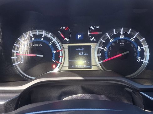 Used 2015 Toyota 4Runner SR5 Premium AWD/4WD image 10