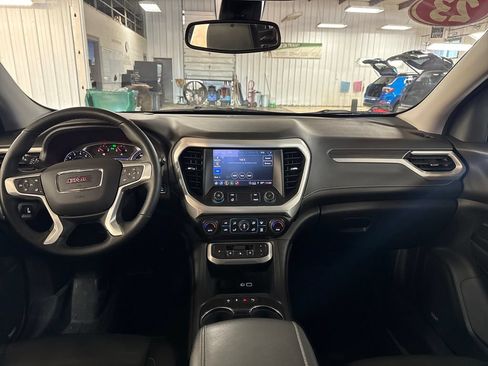 Used 2023 GMC Acadia SLT w/ Preferred Package AWD/4WD image 18