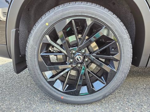New 2026 Nissan Rogue SL AWD/4WD image 14