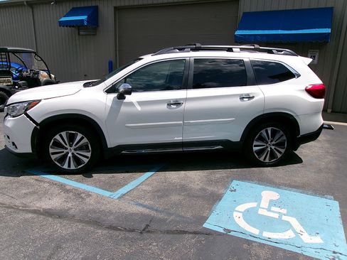 Used 2019 Subaru Ascent Touring w/ Popular Package #3 image 3