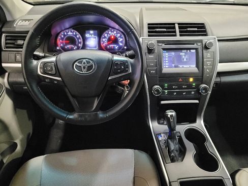 Used 2017 Toyota Camry SE w/ Protection Package (Q2) FWD image 22