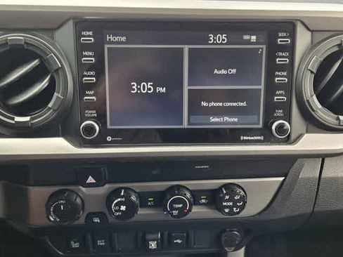 Used 2020 Toyota Tacoma SR5 w/ Technology Package AWD/4WD image 16